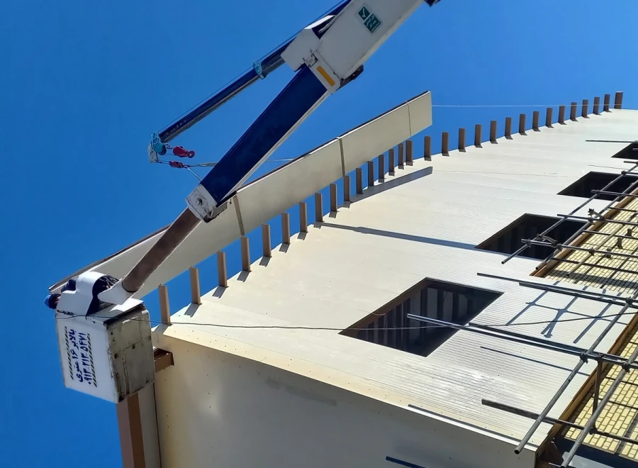 خدمات اجاره کامیونت بالابر ۱۶ متری