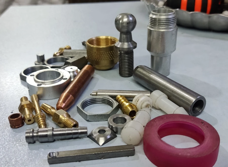 سری تراشی CNC محمد