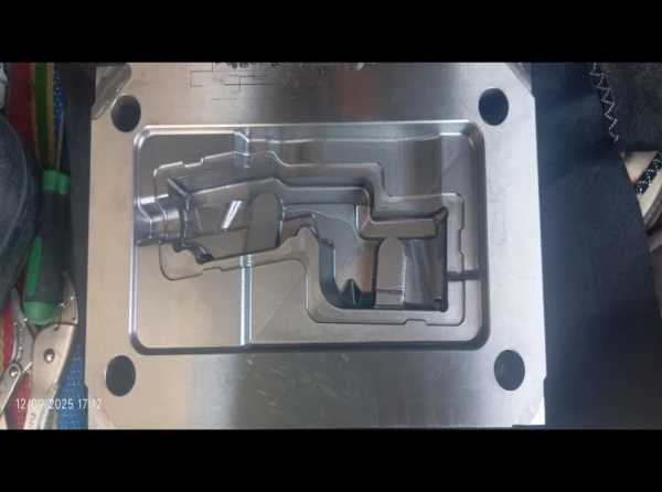 خدمات فرز cnc پرشین